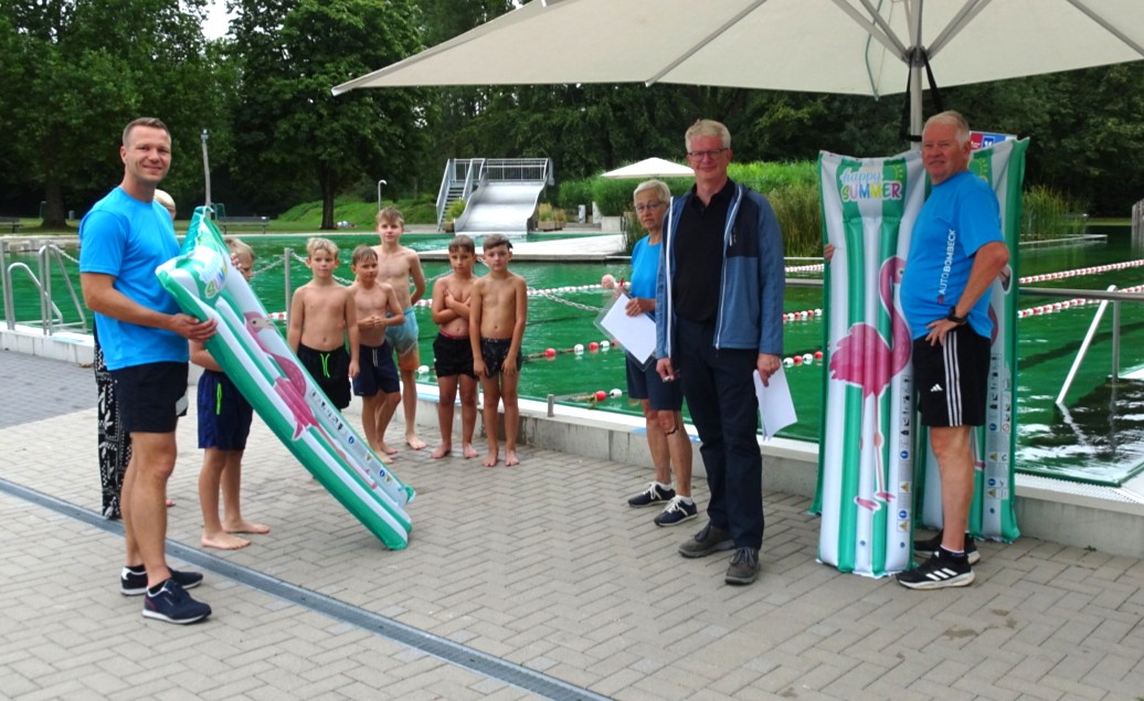 TVE-Mastersschwimmer gestalten Ferienspieltag